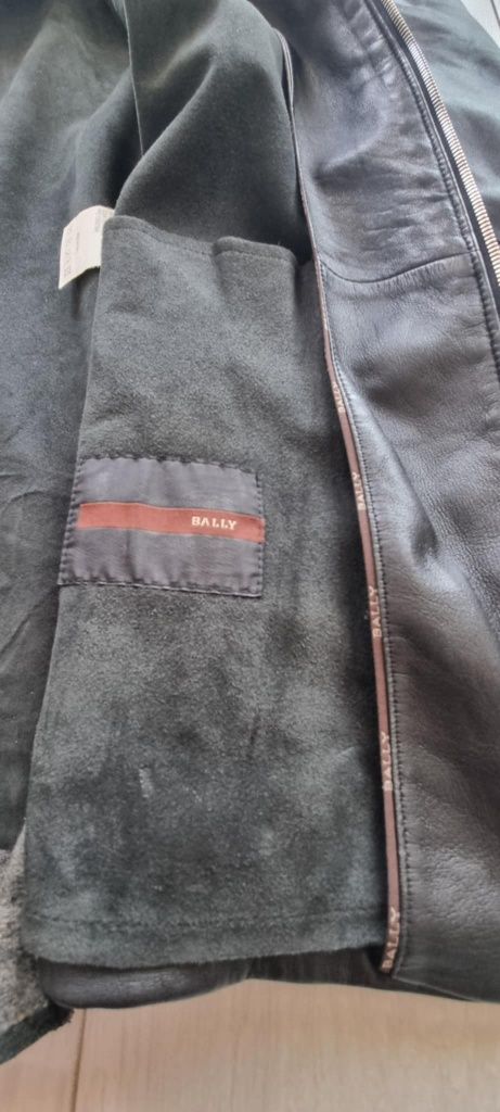Мъжко кожено яке Bally