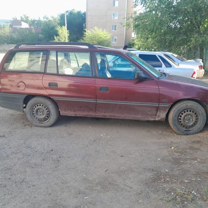 Продам машину опел