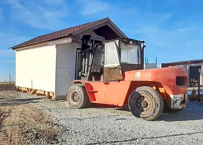 De inchiriat Macara Hiab. Automacara. Stivuitoare. Cilindru Compactor.