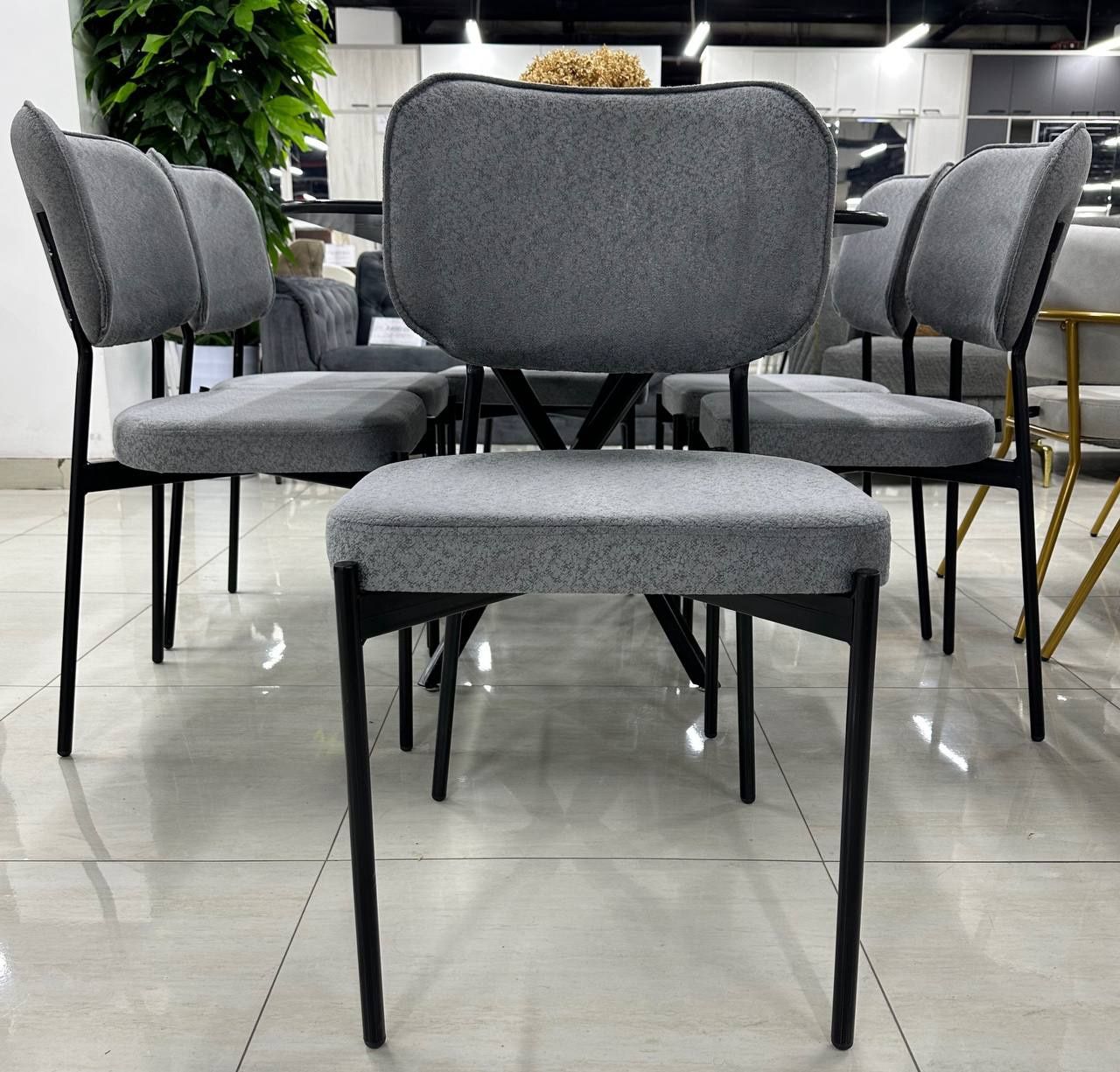 Комплект стол и стулья от Comfort Mebel