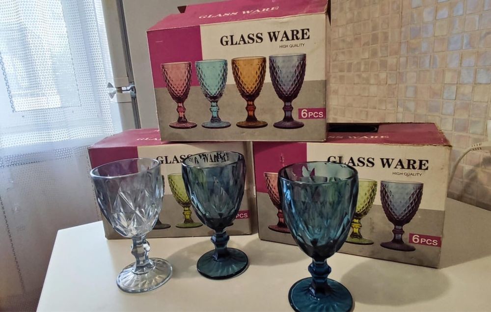 Бокалы, фужеры 18 штук