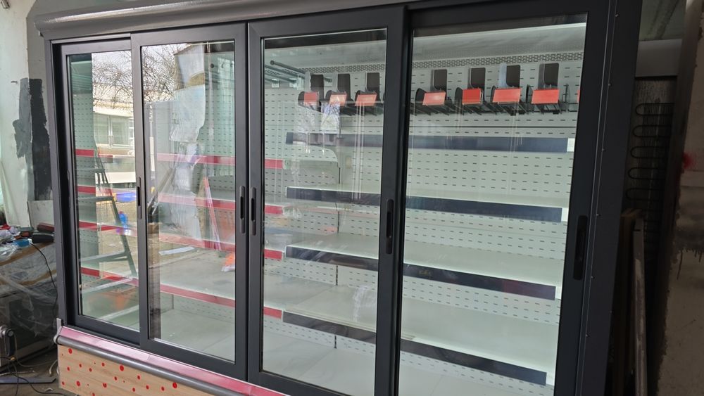 Vitrina  lactate / bauturi