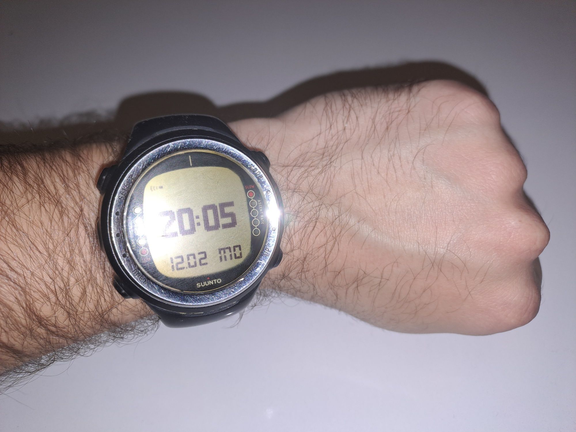 Ръчен часовник Suunto D4I