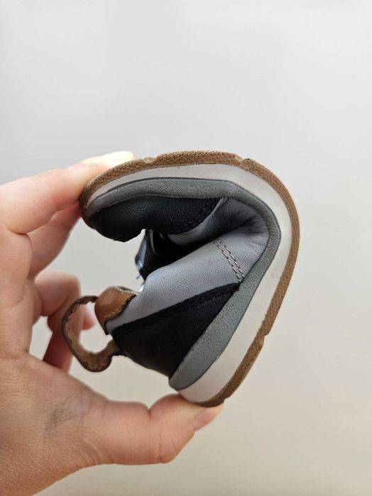 Clark's nr 20,5 baietei, pantofi piele primii pasi, prewalker