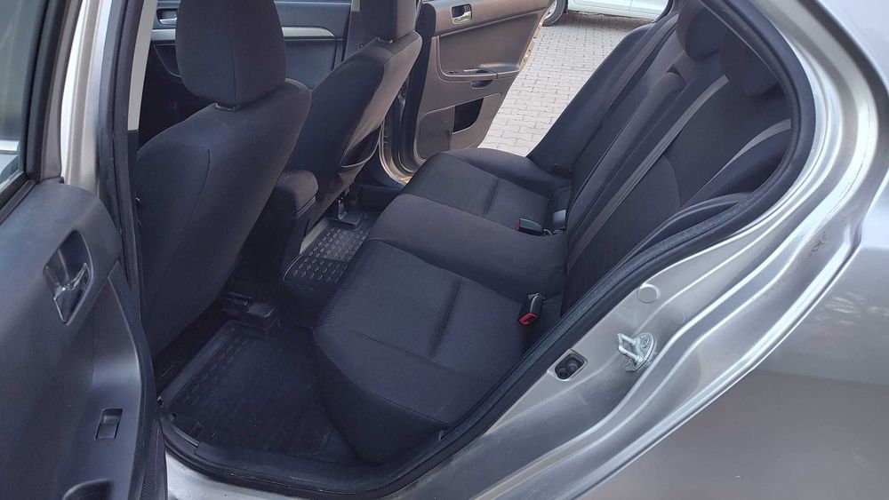 Mitsubishi Lancer 2013, 366000 km