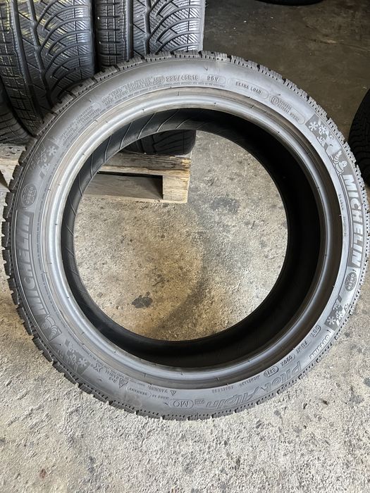 4 anvelope de iarna 225/45/18 Michelin 6.5-7 mm!