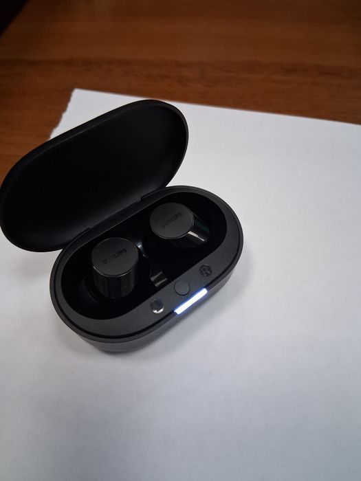 True wireless слушалки PHILIPS