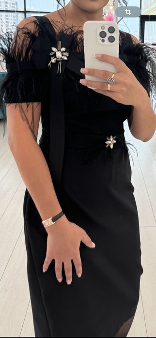 Продам шикарное новогоднее платья