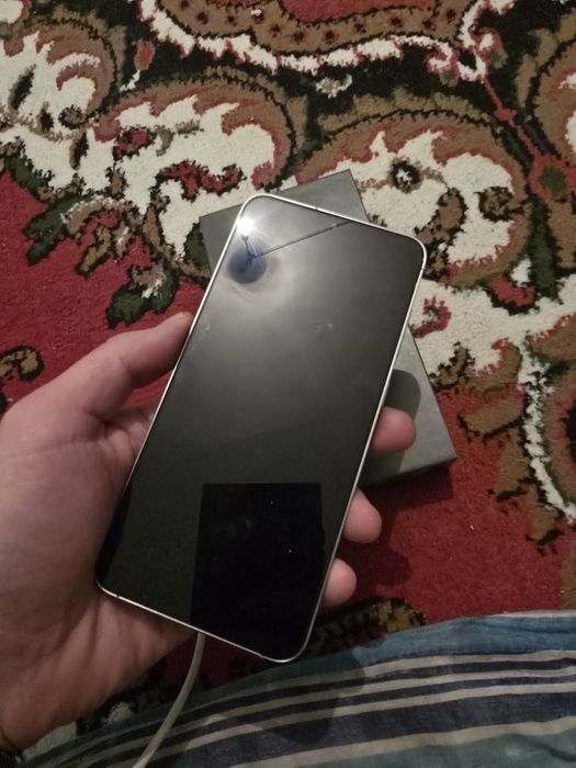 Продам телефонтsamsung galaxy s 25 plus 12/256