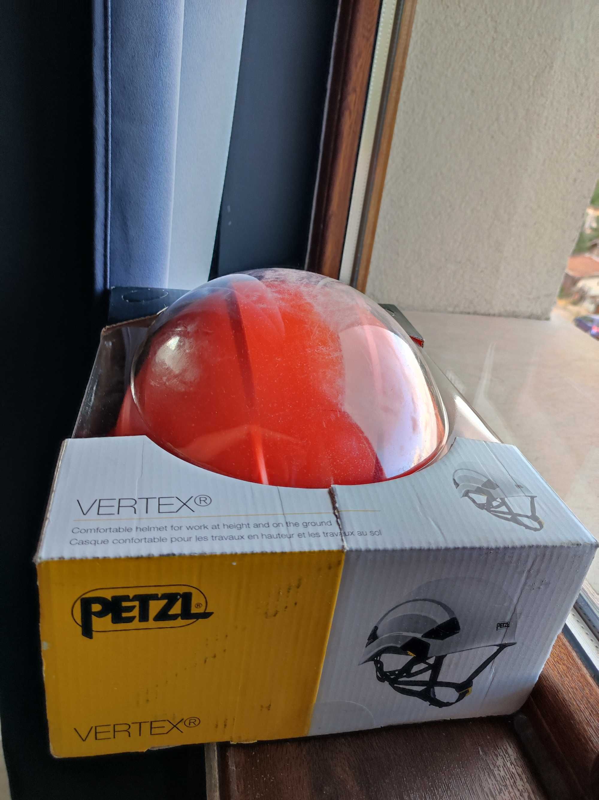 Каска PETZL vertex