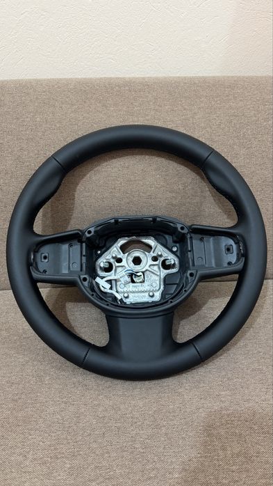 Volan Volvo XC60/S60/V60/S90/XC90 / Geely
