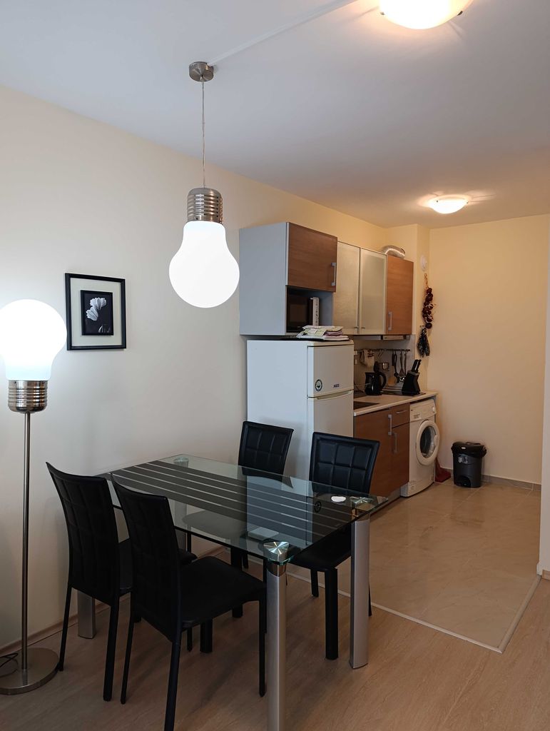 Дава се под наем Двустаен апартамент в Несебър - 65 кв.м за 244.8 € - Снимка #3