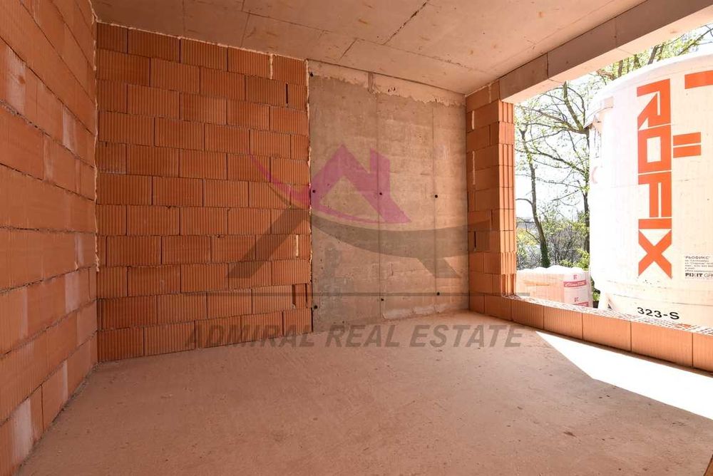 Продава се Тристаен апартамент в Варна, Изгрев - 89 кв.м за 1798 €/кв.м - Снимка #9