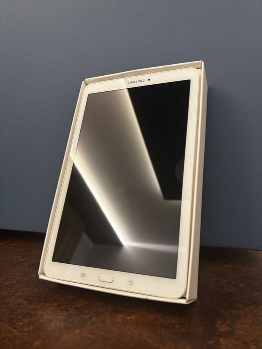 Samsung Galaxy Tab E