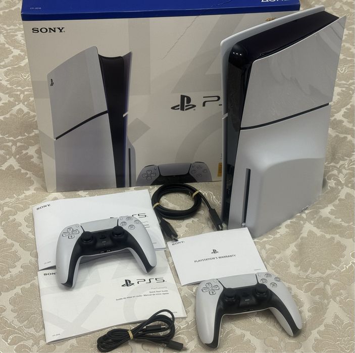 Sony ps5 slim версия 2 геймпада