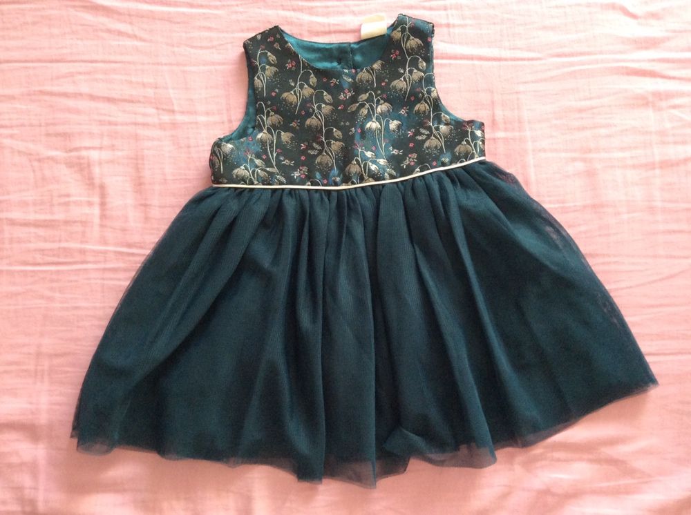 Rochie h&m catifea rosie fetita 6 luni