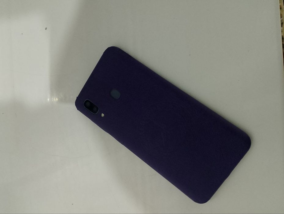 Самсунг а20 32гб