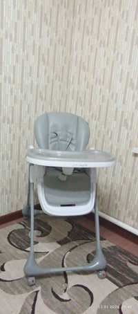 Продам стул-шезлонг для ребенка