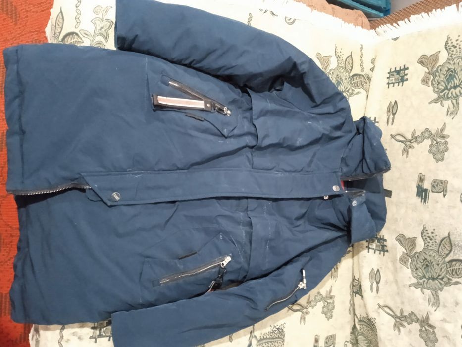 Продам зимнюю куртку