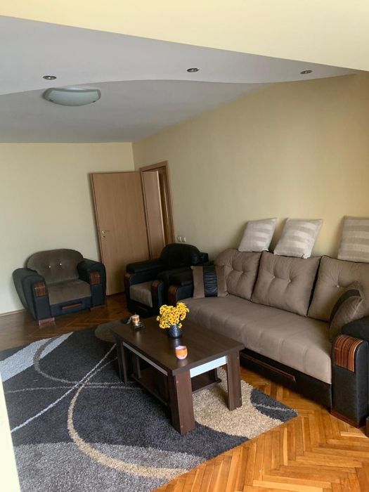 Apartament 3 camere, N. Titulescu, decomandat, vis-a-vis de Kaufland