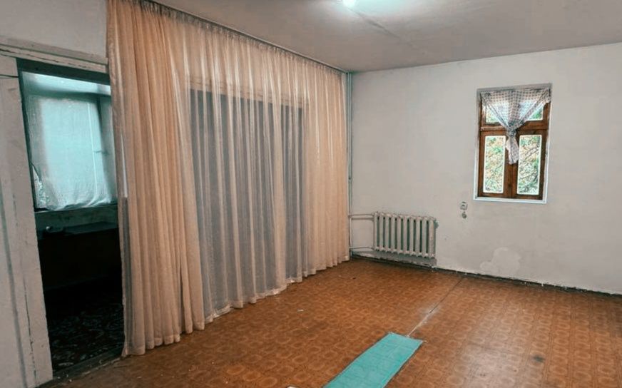 Юнусабад 4 квартал 1 комната 2 этаж площадь 42кв.м