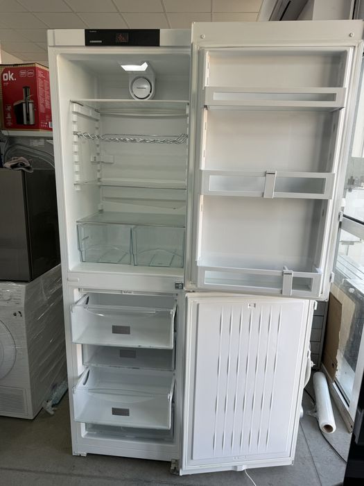 Хладилник с Фризер  LIEBHERR No Frost