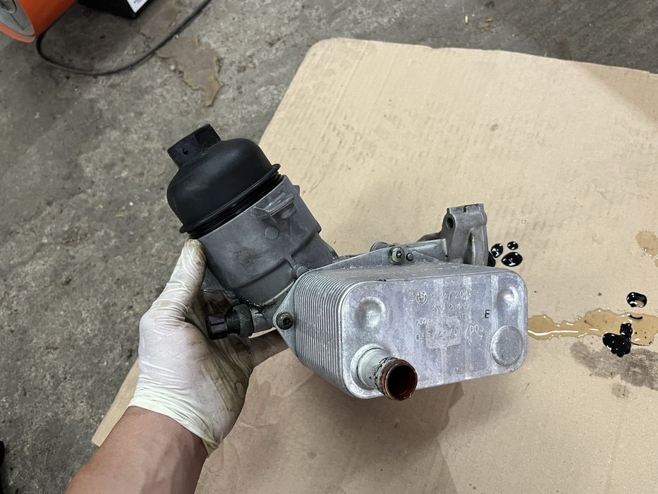 Конзолата на масления филтър за BMW E39 E46 (M57D30)