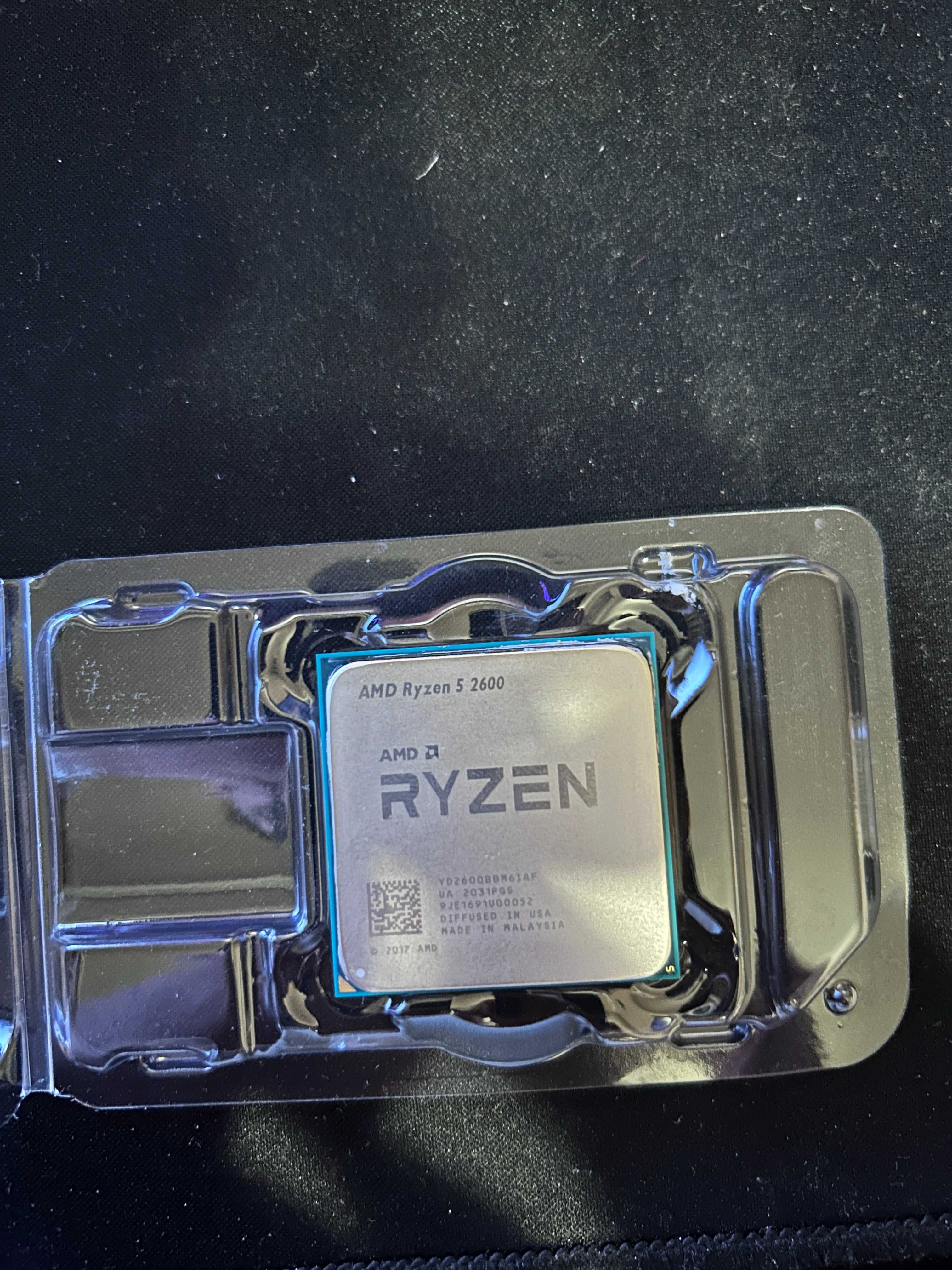 Ryzen 5 2600 + 16 GB DDR4 RAM 3000