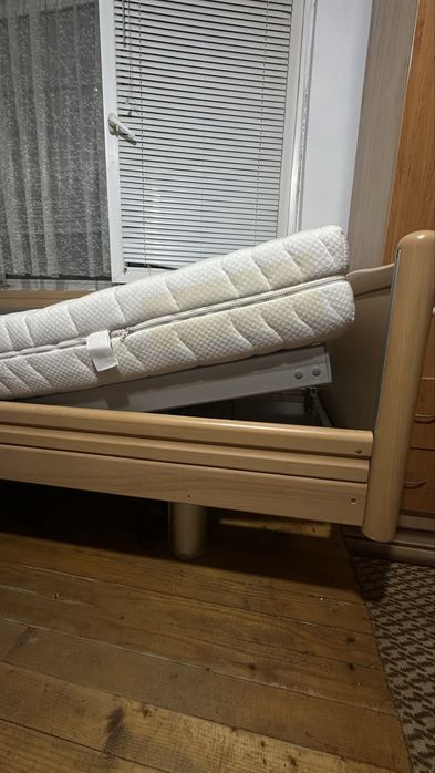 Електрически отропедично болнично легло