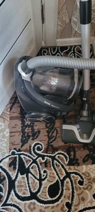 Продаю пылесос Tefal