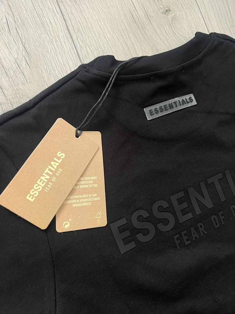 Compleu barbati Essentials