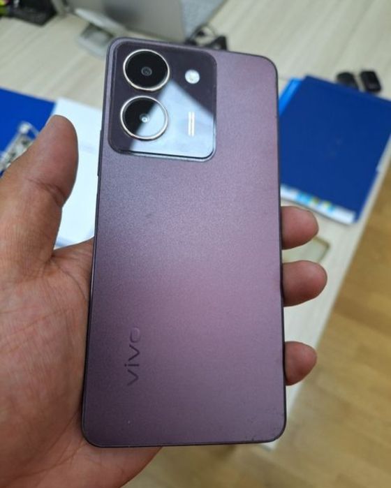 Продам телефон виво 27 s 128