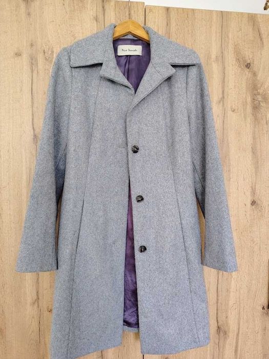 Продавам палто - чисто ново, 100% вълна
