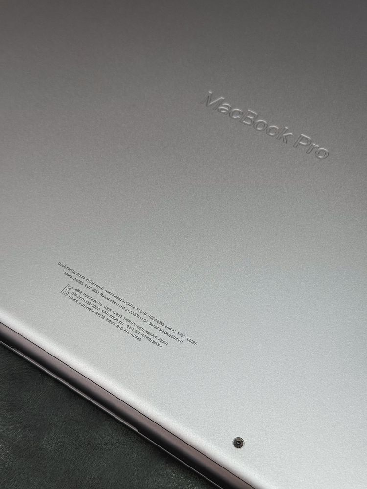 MacBook Pro M1 Pro 16inch 16/512GB