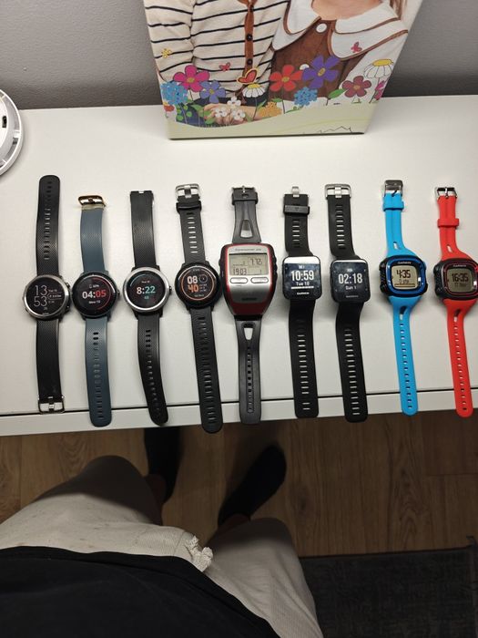Vând mai multe ceasuri Garmin