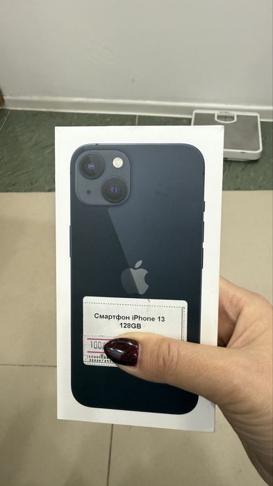 Продам айфон 13 .