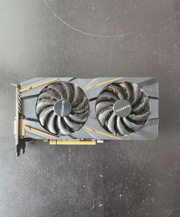 Gigabyte  GV RX 570 4Gb