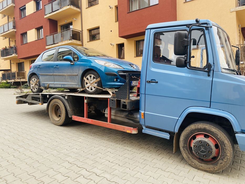 Mercedes vario 815d  platforma utilaje/ accept si anunite schimburi