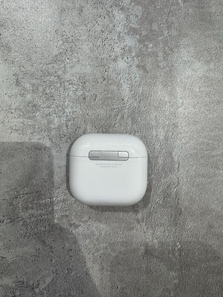 Продам Airpods 4 ANC