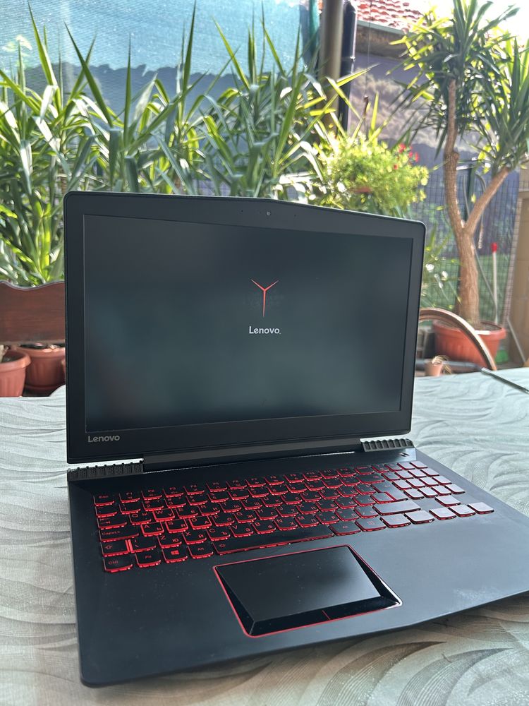 Лаптоп Lenovo Y520