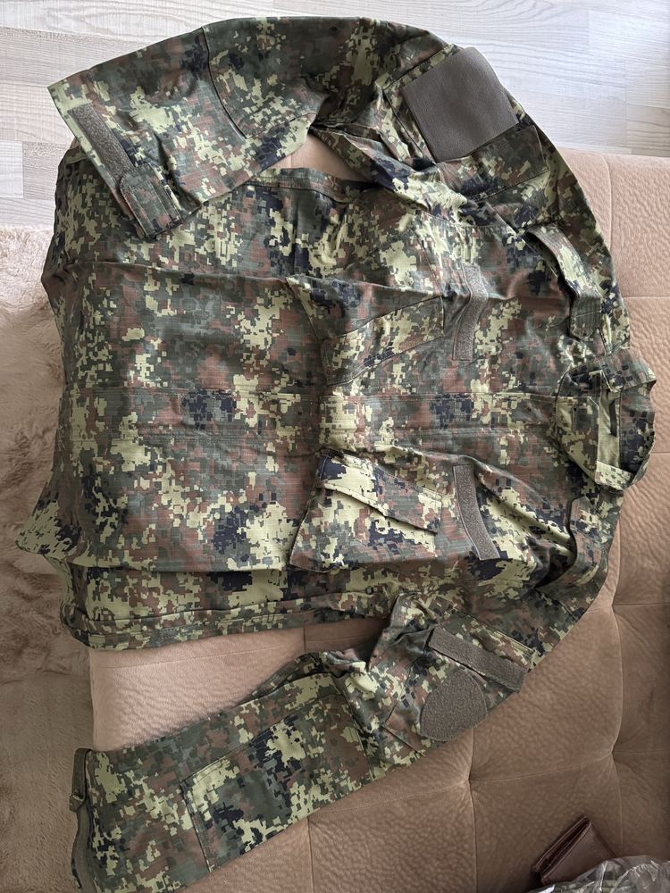 Продавам Камуфлажна риза