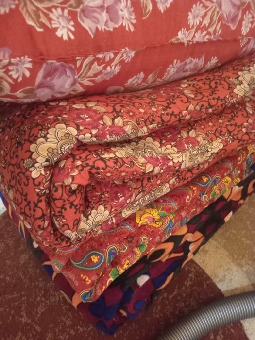 Продам корпешки 5 штк подушки 5 штк