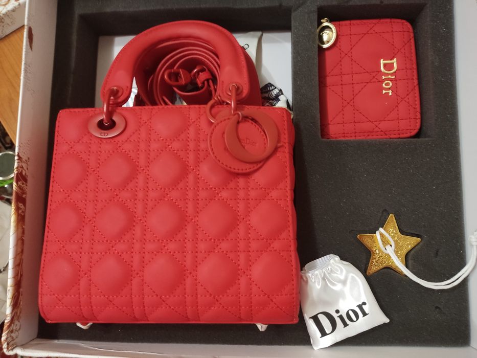 Dior бренд сумкасы сатылады