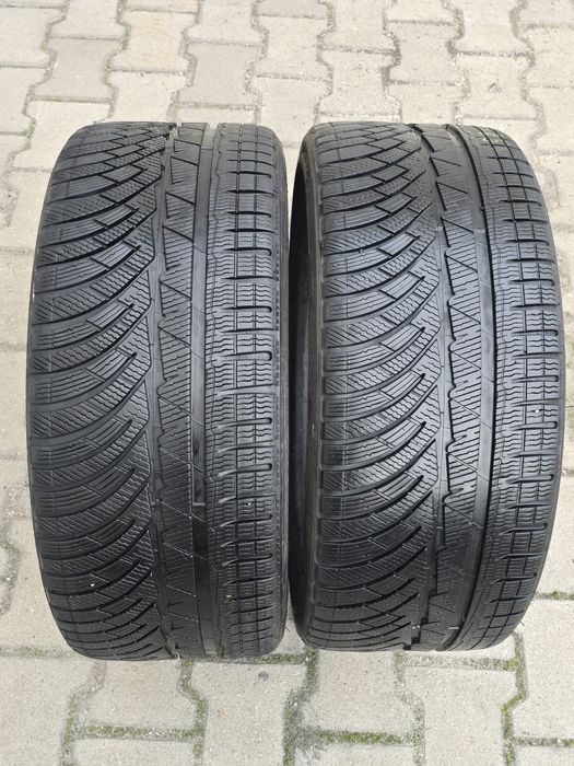 235 35 19 Michelin