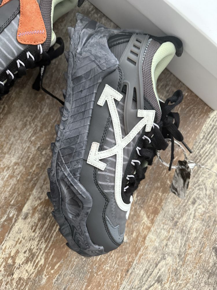 Off white oddsy 1000