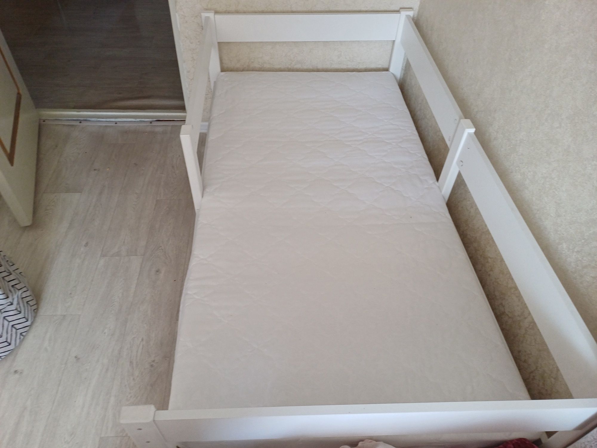 Продам детскую кровать