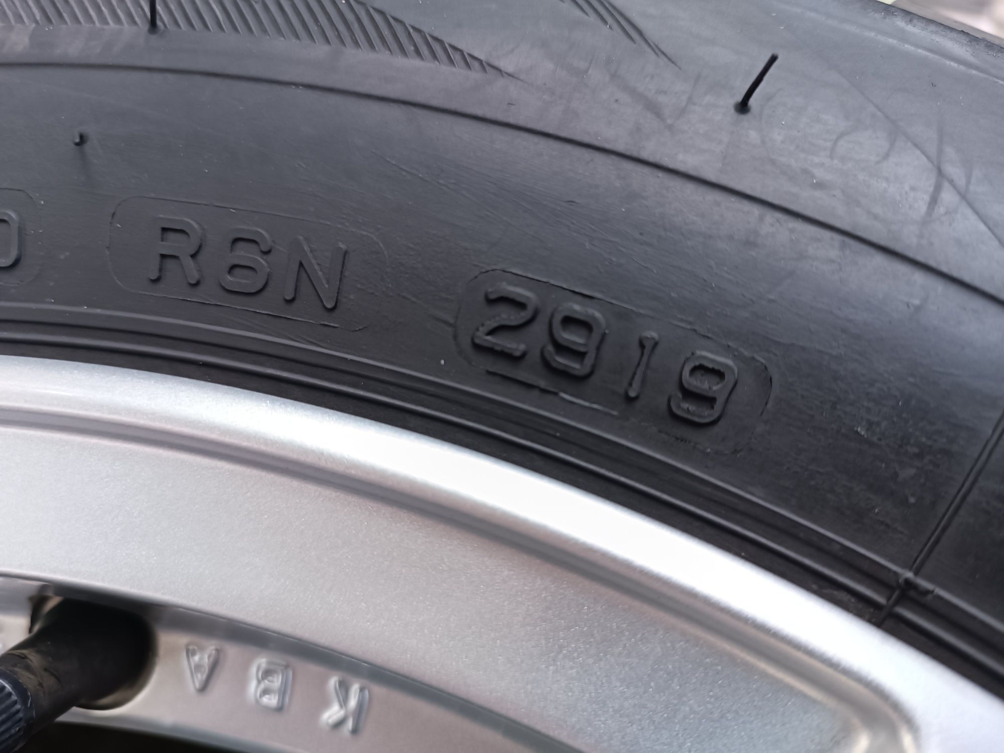 2бр зимни гуми 185/60/15 Firestone
