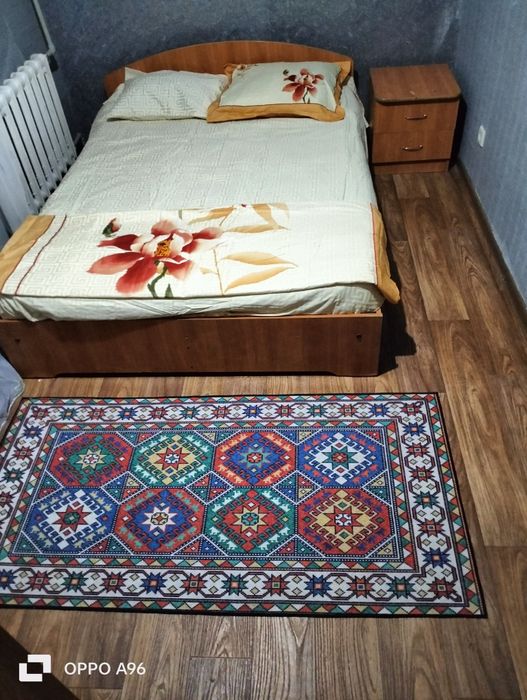 2 комнатная квартира по улице Айтбаева 33,в районе ж.д.поликлиники