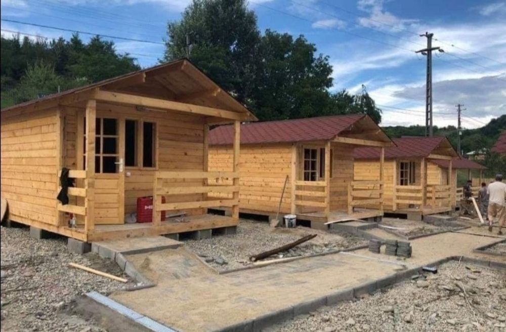 Cabane din.  lemn