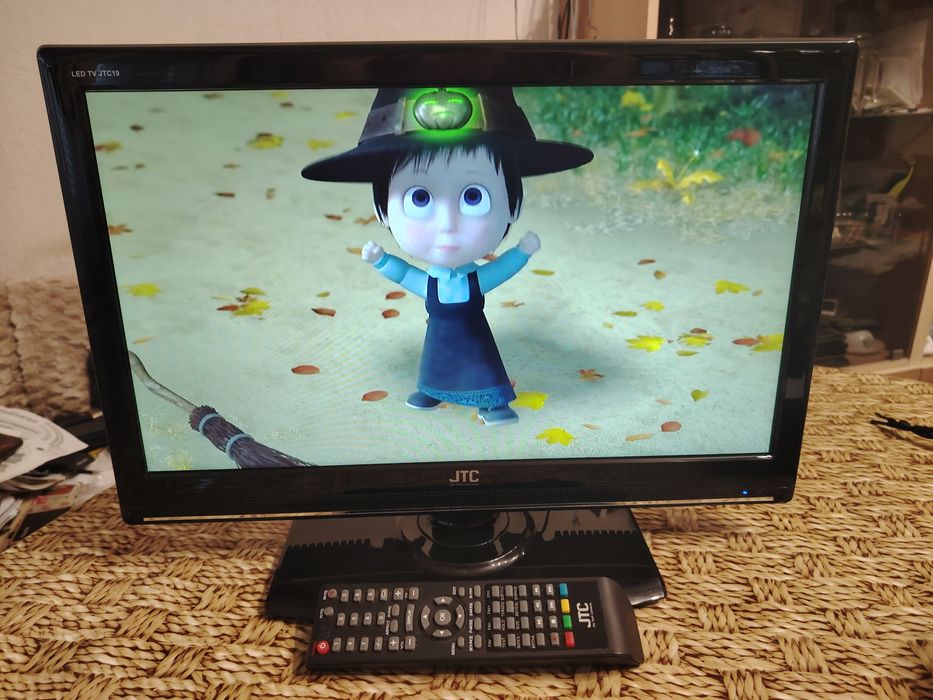 LED TV JTC 18.5" 12v/220v